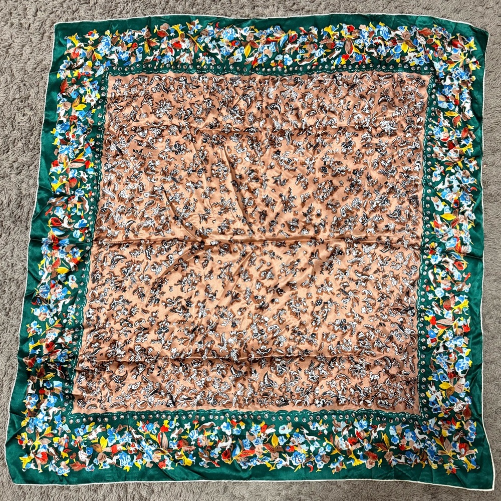 Vintage Floral Patterned Scarf